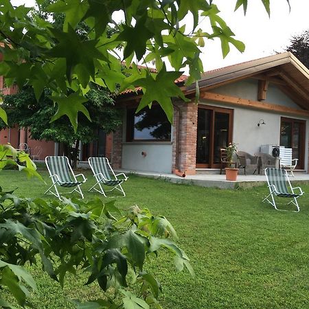 Вілла Agriturismo La Virginia Revello Екстер'єр фото