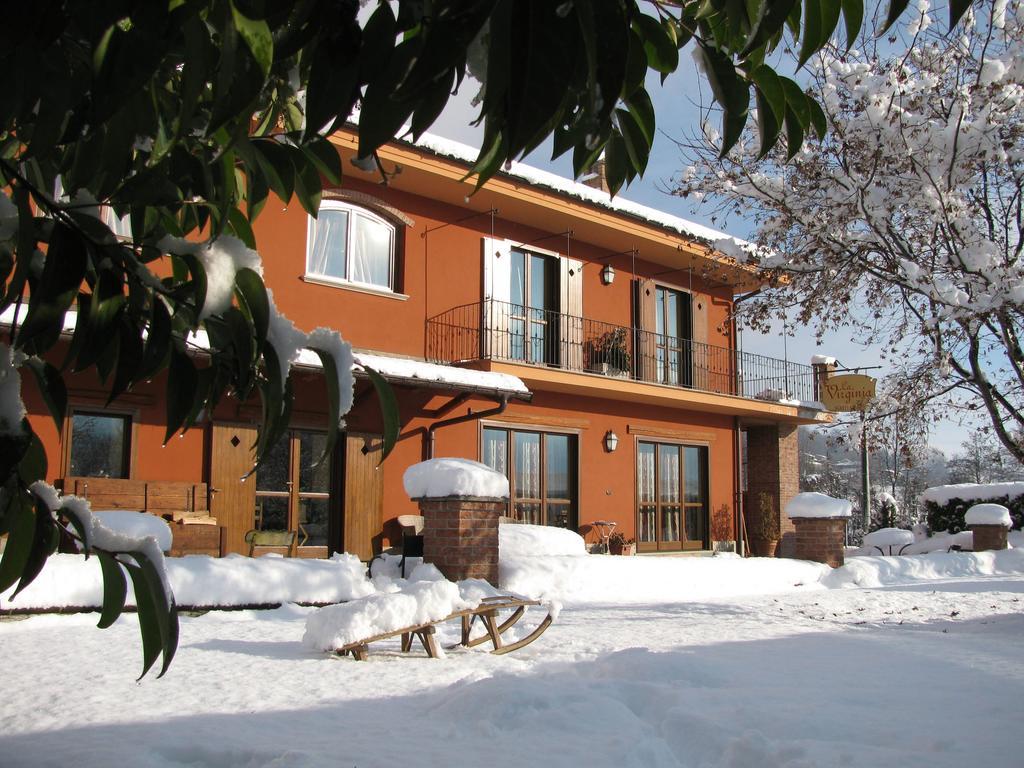Вілла Agriturismo La Virginia Revello Екстер'єр фото